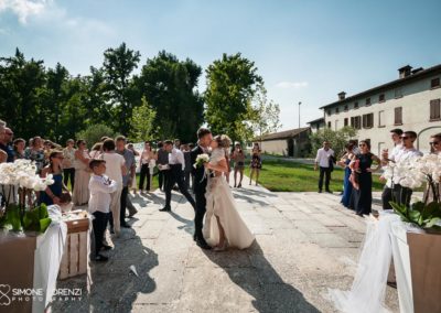 fotografo matrimonio chiesa Santuario di Castelleone, Cremona; abito sposa corto