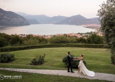 fotografo matrimonio La Catilina, Clusane, Brescia; panorama Lago d'Iseo, abito sposa corto