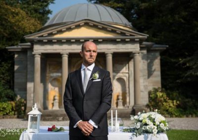 attesa dello sposo emozionato al Matrimonio country chic in Villa Pesenti Agliardi, Bergamo