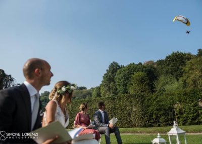 parapendio al Matrimonio country chic in Villa Pesenti Agliardi, Bergamo